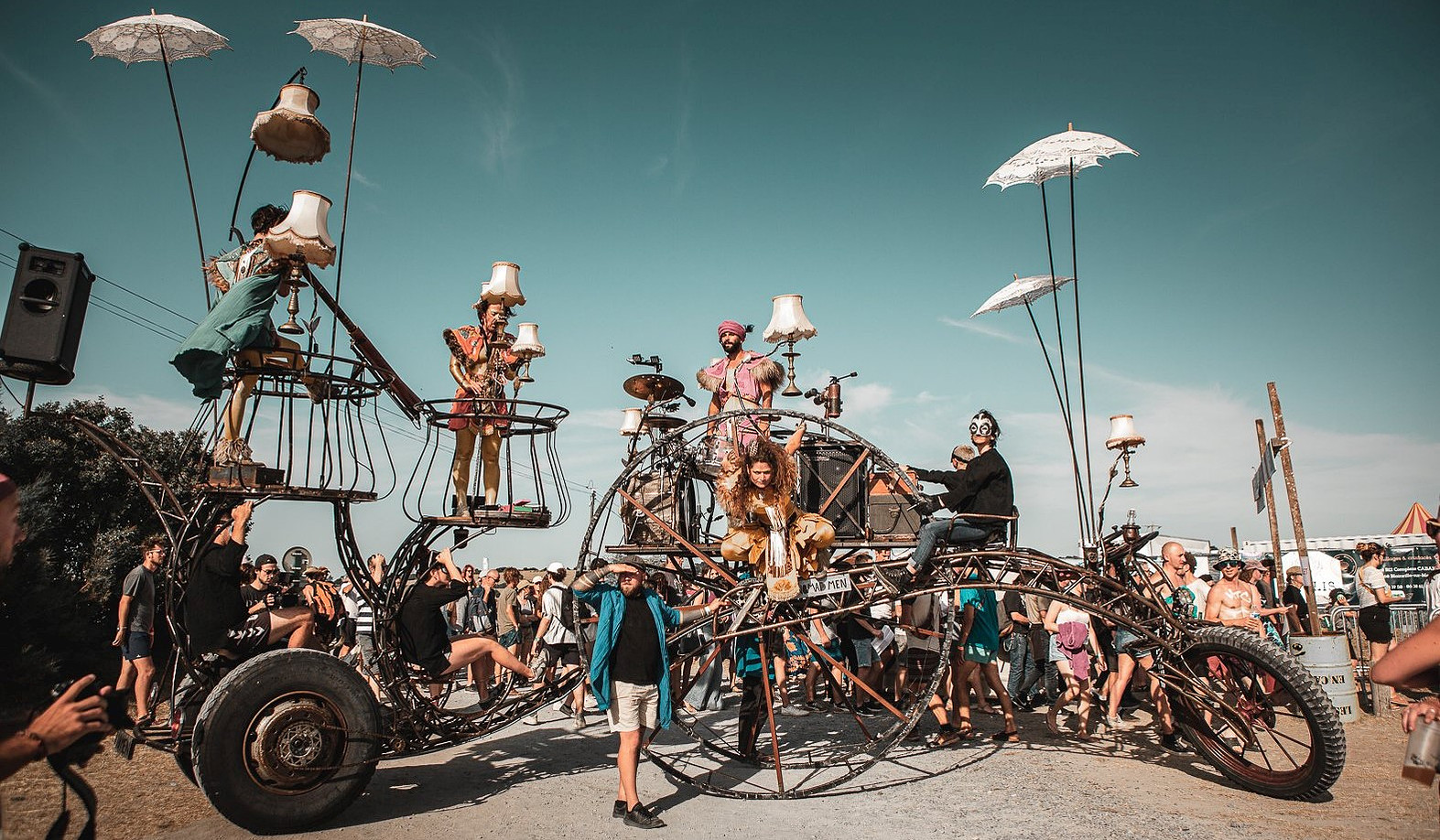 You are currently viewing L&rsquo;Ethno Machine – Cie Nomad Nomad